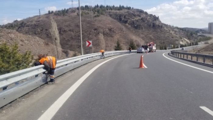 Yollara Motorcu Dostu Bariyer Takıldı