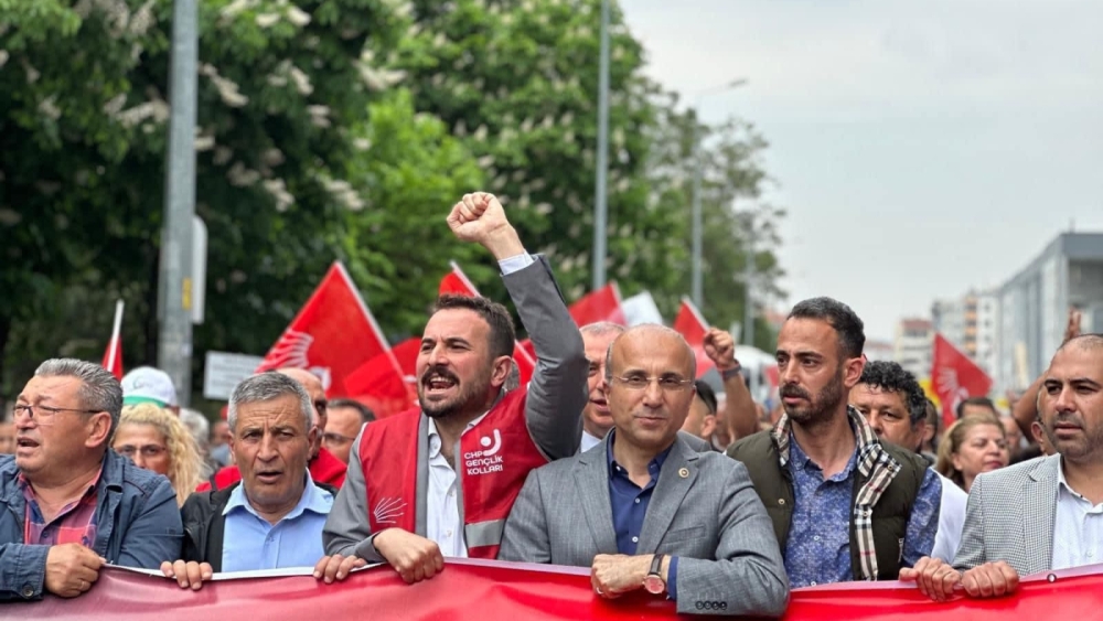 Ünalmış’tan Özsoy’a cevap: “İki yüzlü deyince akla AK Parti gelir”