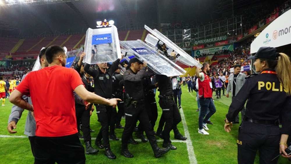 Kayserispor ve Kulüp Başkanı Ali Çamlı ve Nazon PFDK’ya sevk edildi