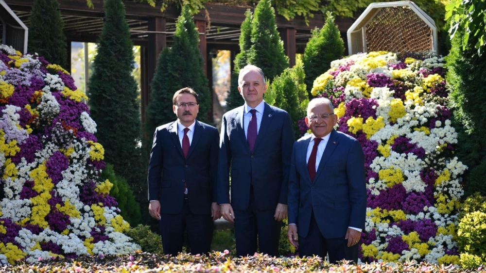 Bakan Yardımcısı Yazgı'dan Başkan Büyükkılıç'a Ziyaret