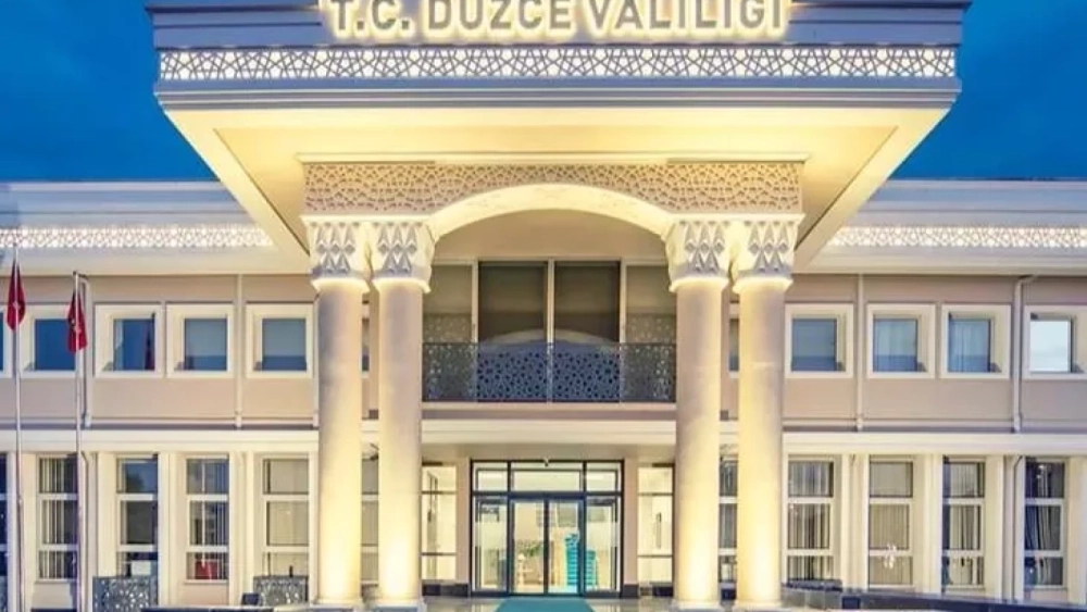 Düzce’de Kar Nedeniyle Okullar Tatil Edildi