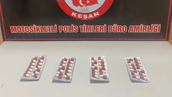 Keşan'da 56 adet sentetik ecza ele geçirildi