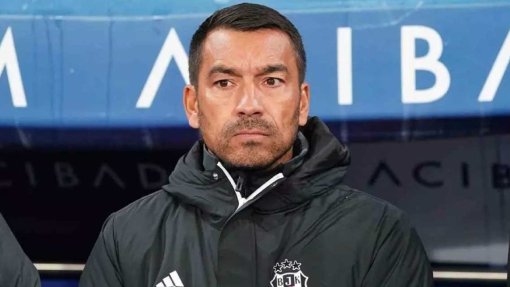 Van Bronckhorst’tan Beşiktaş’a Duygusal Veda